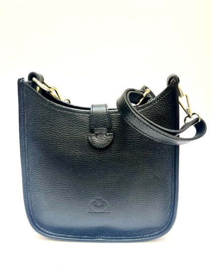 Sac en cuir noir élégant et structuré